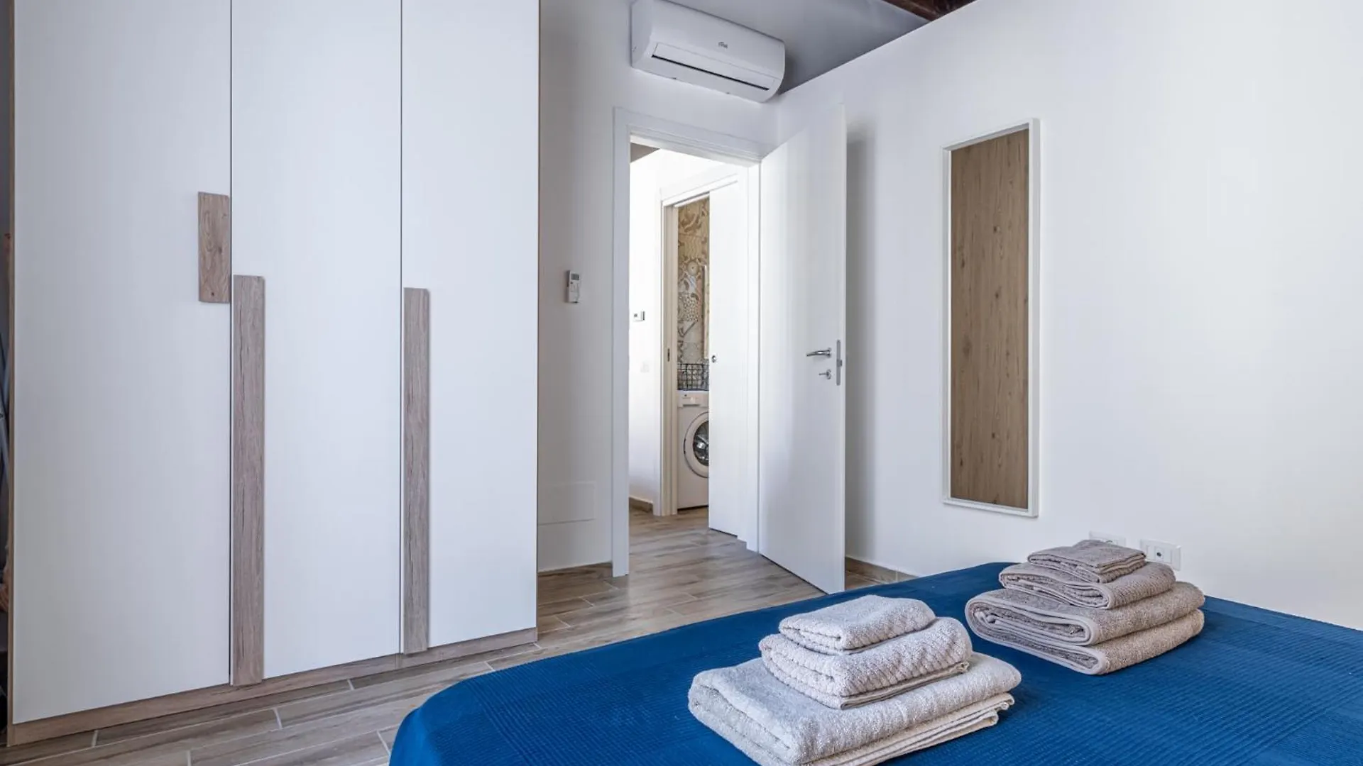 Santa Giulia Suite - 15Min Duomo Milano Italia